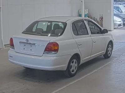 Toyota PLATZ