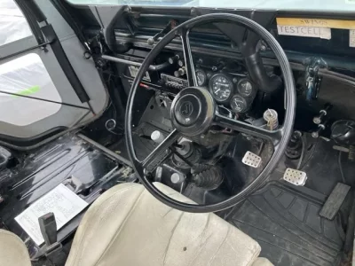 Mitsubishi JEEP
