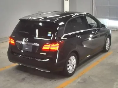 Mercedes-Benz B CLASS