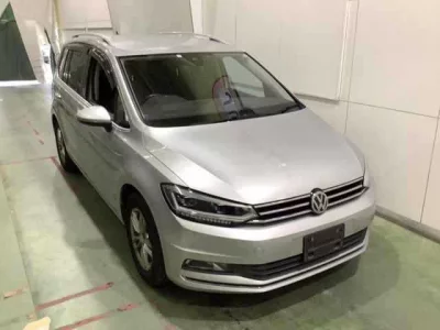 Volkswagen GOLF TOURAN