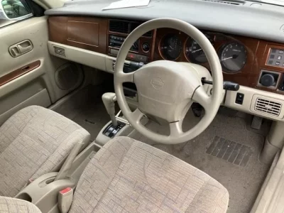 Nissan RASHEEN