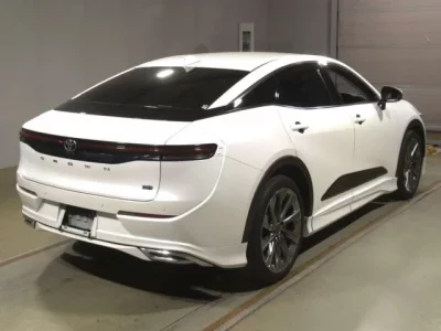 Toyota CROWN CROSSOVER