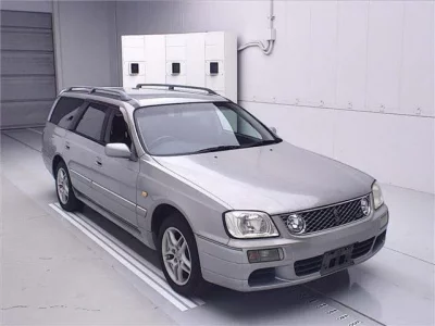 Nissan STAGEA