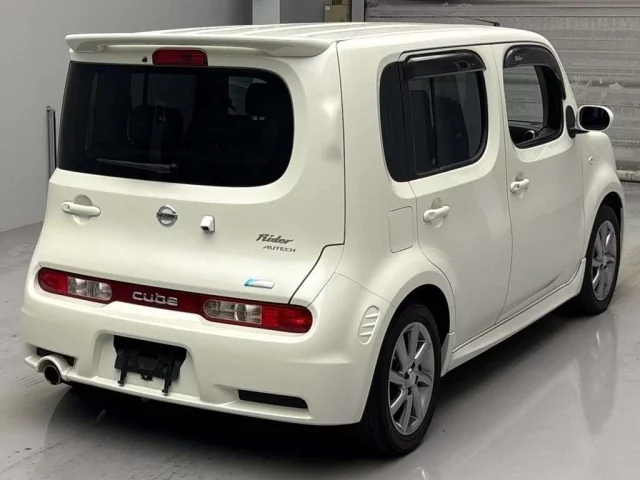 Nissan CUBE