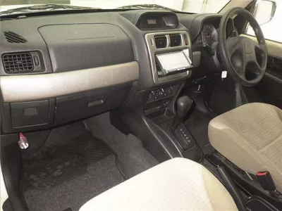 Mitsubishi PAJERO IO