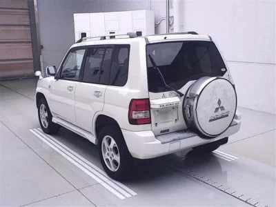 Mitsubishi PAJERO IO