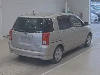 Toyota RAUM