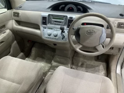 Toyota RAUM
