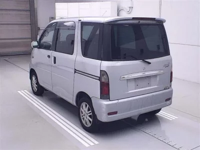 Daihatsu Atrai Wagon
