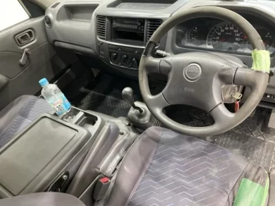 Isuzu COMO