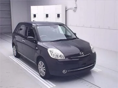 Mazda VERISA