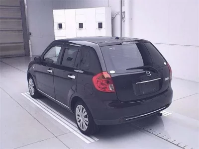Mazda VERISA