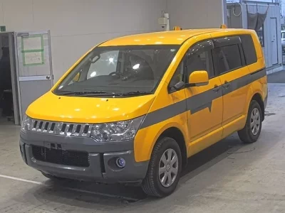 Mitsubishi DELICA D5
