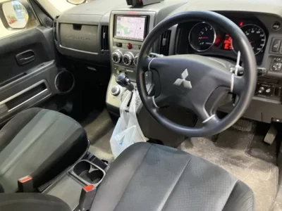 Mitsubishi DELICA D5