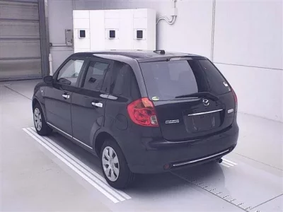 Mazda VERISA