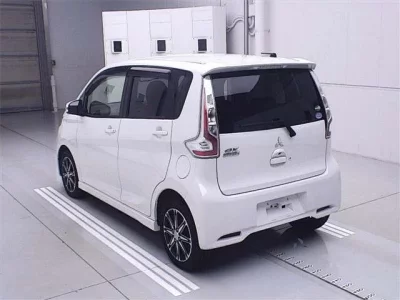 Mitsubishi EK CUSTOM