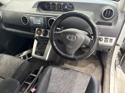 Toyota COROLLA RUMION