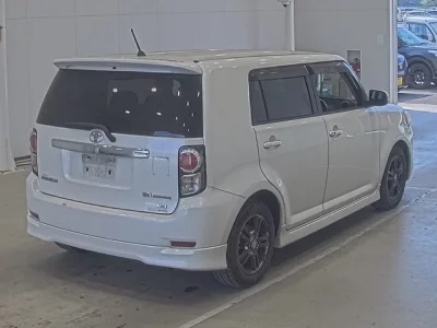 Toyota COROLLA RUMION