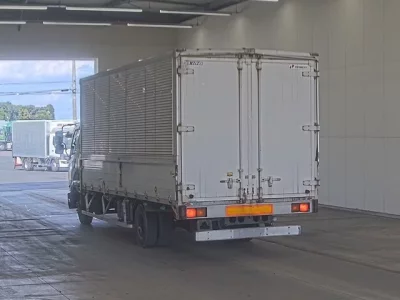 Mitsubishi FUSO FIGHTER