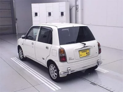 Daihatsu MIRA