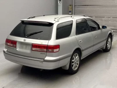 Toyota MARK2 QUALIS