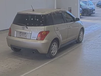 Toyota IST