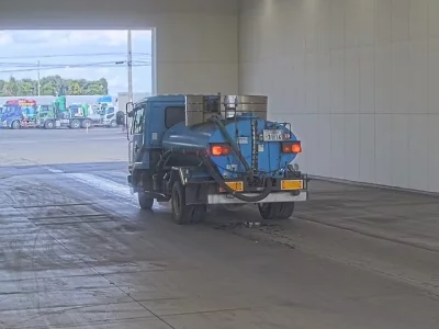 Nissan TRUCK