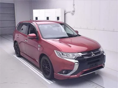 Mitsubishi OUTLANDER PHEV
