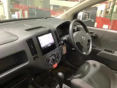 Nissan AD