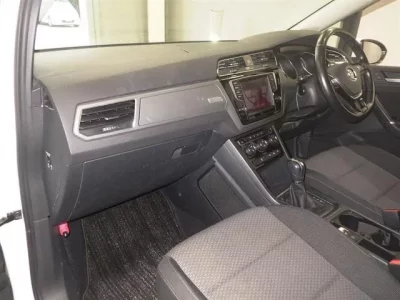 Volkswagen GOLF TOURAN