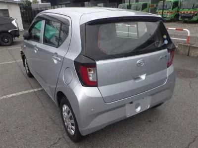 Daihatsu MIRA E S