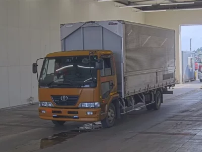 Nissan CONDOR