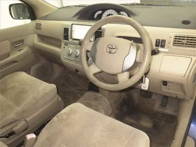 Toyota RAUM
