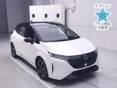 Nissan AURA