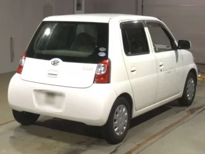 Daihatsu Esse