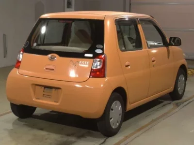 Daihatsu Esse