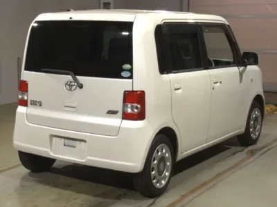 Toyota PIXIS SPACE