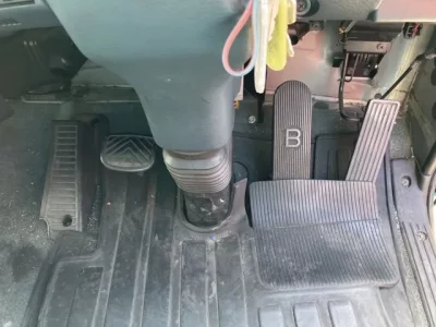 Nissan TRUCK