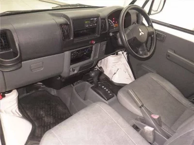 Mitsubishi MINICAB VAN