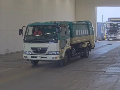 Nissan CONDOR