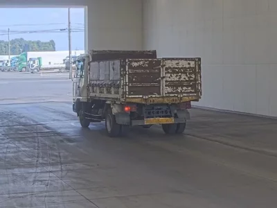 Nissan TRUCK
