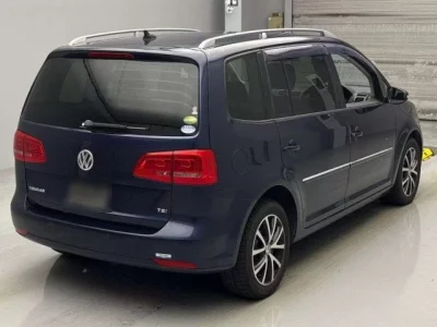 Volkswagen GOLF TOURAN