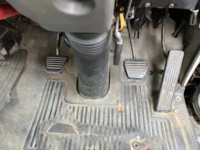Nissan TRUCK