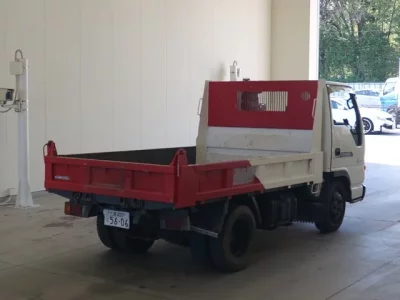 Nissan TRUCK
