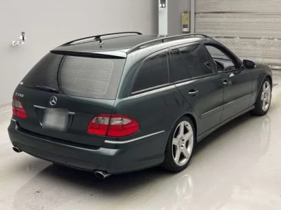 Mercedes-Benz E CLASS WAGON