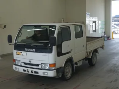 Nissan TRUCK