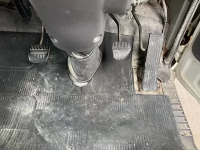 Nissan TRUCK