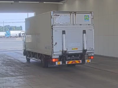 Mitsubishi FUSO FIGHTER