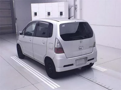Suzuki MRWAGON