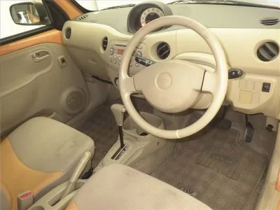Daihatsu Esse